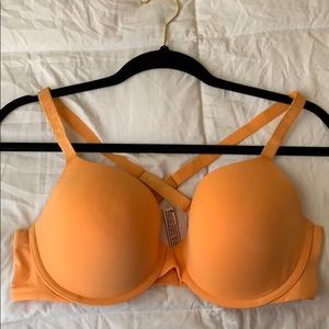 Its the wrong size and It’s never been worn!